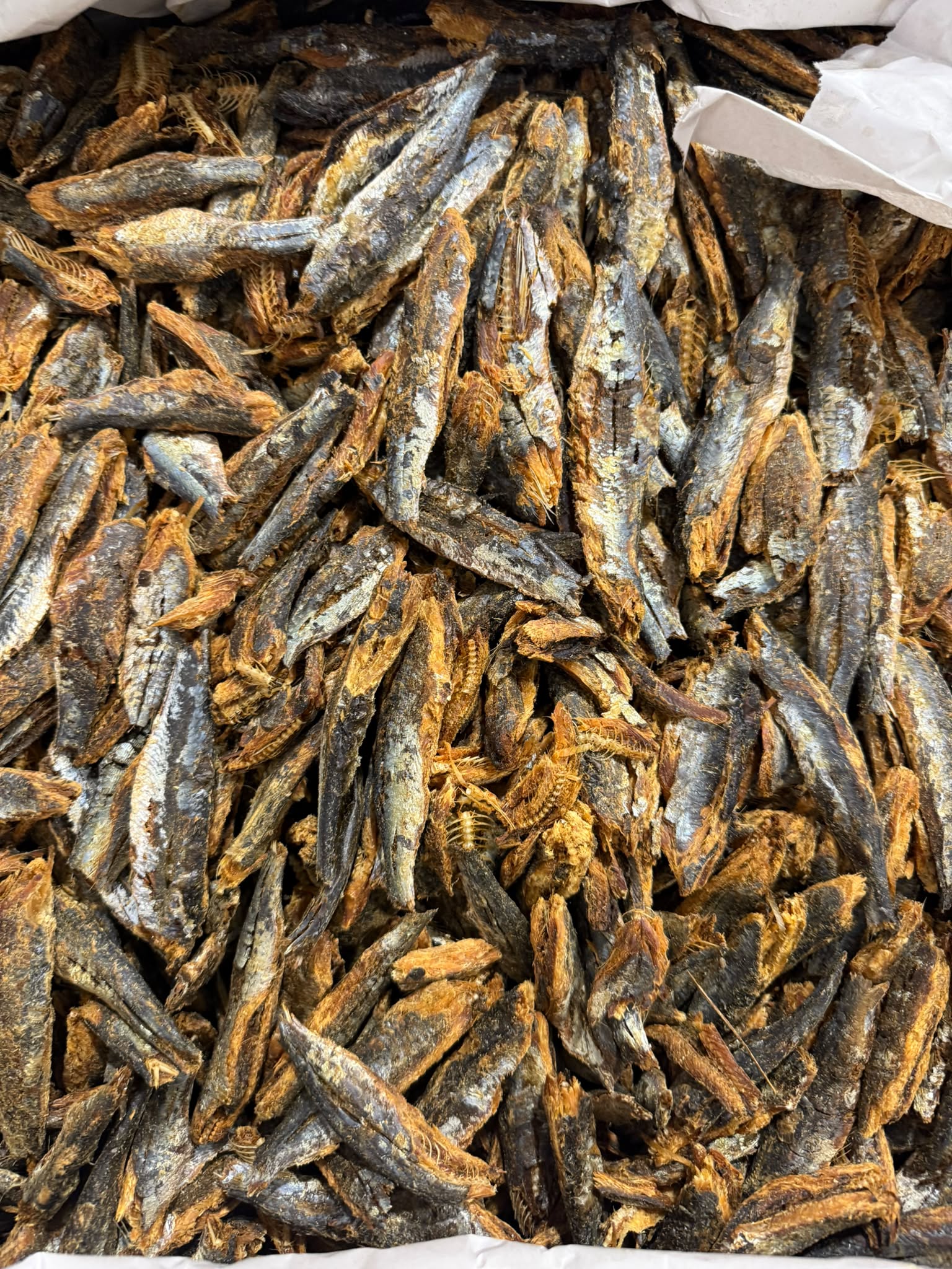 Mbounga sans peau /sardinelle sechées sans peau